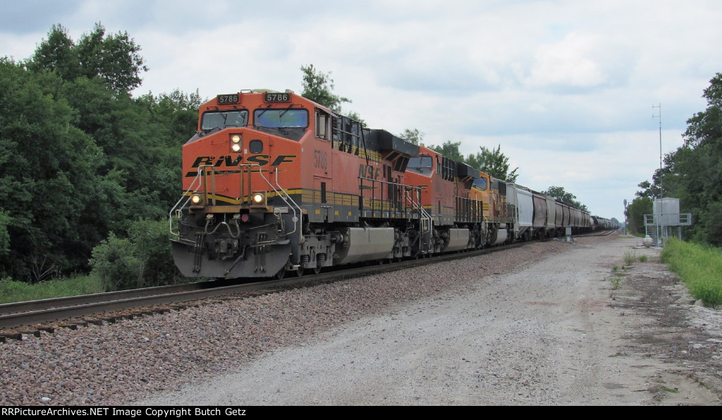 BNSF 5786